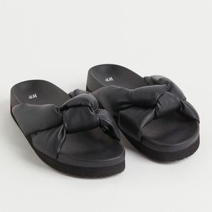 Sold out • H&M • Knot-detail mules • size 9